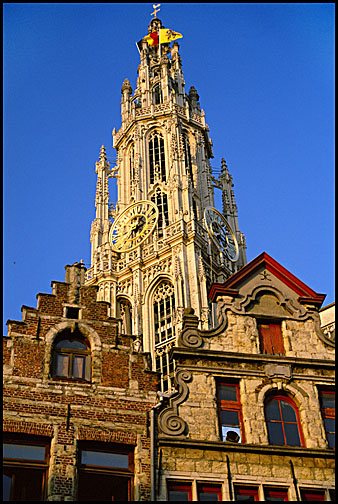 Image of the Brabo Fountain & Stadhuis, Grote Markt